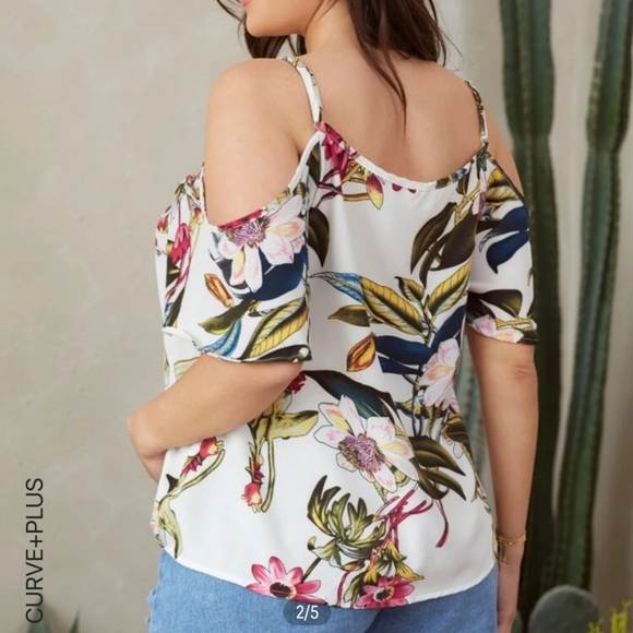 Plus Floral Cold Shoulder Blouse - Picture 2 of 3